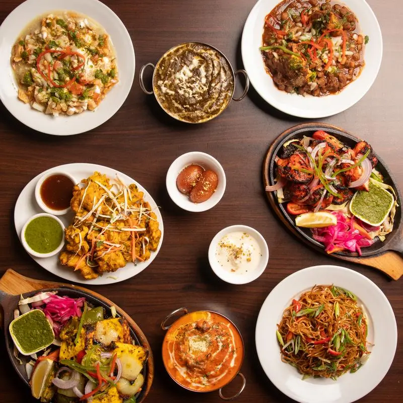 Indian catering Beaumont: Butter Chicken, Biryani, Paneer Tikka for weddings